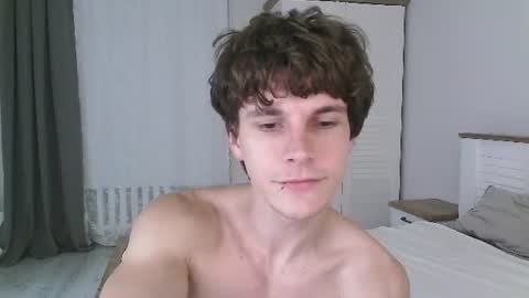 Snapshot of eric_crush chatting on 06.24.26 Eric Crush online show from 06.24.26