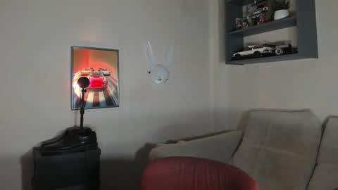 Snapshot of eric_ether chatting on 11.27.25 Eric online show from 11.27.25