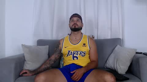 Snapshot of eric_evans1 chatting on 10.15.25 Eric Evans online show from 10.15.25