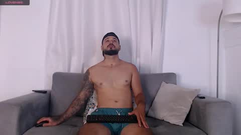 Snapshot of eric_evans1 chatting on 10.23.25 Eric Evans online show from 10.23.25