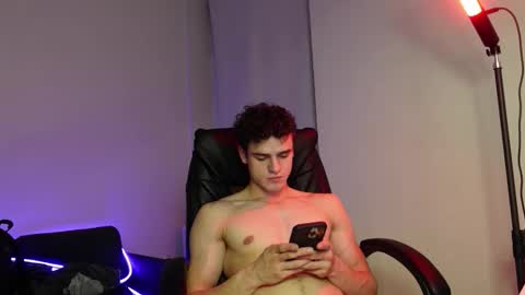 Snapshot of eric_poston chatting on 10.11.25 online show from 10.11.25