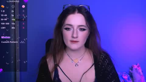 Snapshot of erica_breeze chatting on 11.19.25 your dear Erica online show from 11.19.25