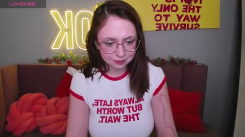 Snapshot of erica_nelson chatting on 11.29.25 Erica 3 online show from 11.29.25