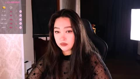 Snapshot of erica_wayne chatting on 11.06.25 Erica Wayne online show from 11.06.25