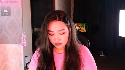 Snapshot of erica_wayne chatting on 11.19.25 Erica Wayne online show from 11.19.25