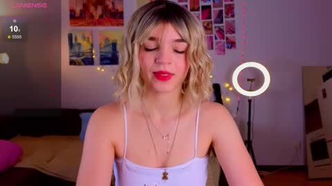 Snapshot of erica_winterr chatting on 01.21.25 Erica Winterr online show from 01.21.25