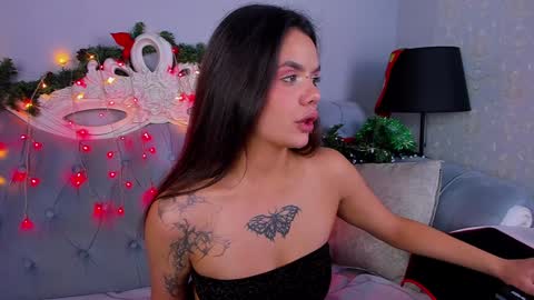 ericaevan online show from 01.05.25