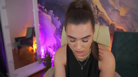 Erica online show from 06.12.26