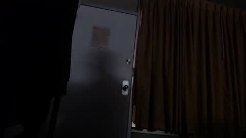 Snapshot of erick_martinezz chatting on 02.23.25 erick online show from 02.23.25