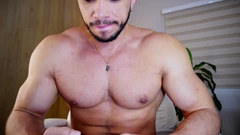 Erick Thompson online show from 01.11.25