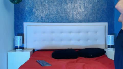   online show from 09.10.25