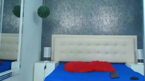   online show from 11.09.25