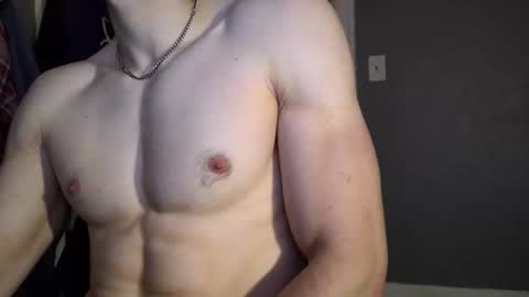 Snapshot of ericmg11 chatting on 11.08.25 ericmg11 online show from 11.08.25