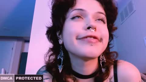 Snapshot of erii_xoxo chatting on 10.10.25 Rainbow on your spoon online show from 10.10.25