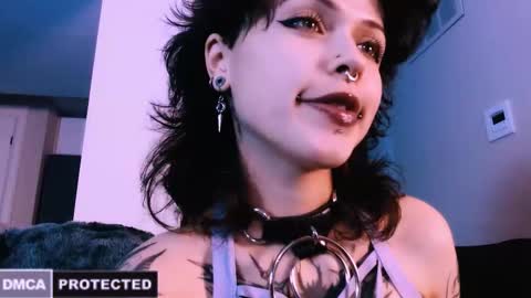 Snapshot of erii_xoxo chatting on 12.03.25 Rainbow on your spoon online show from 12.03.25