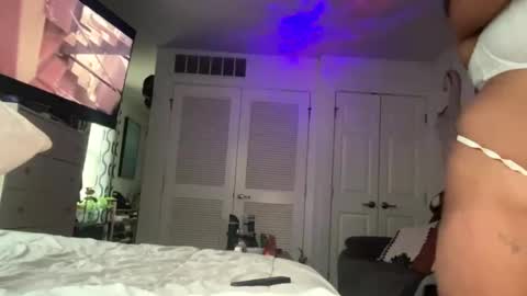 Snapshot of erik339102554 chatting on 11.11.25 Lea Erik online show from 11.11.25