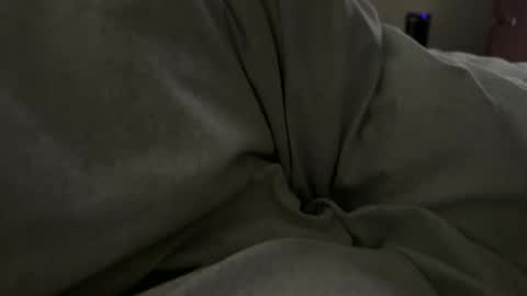 Snapshot of erik84915 chatting on 04.17.26 erik84915 online show from 04.17.26