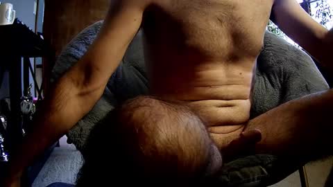 Snapshot of erik_plays_hockey chatting on 10.22.25 Erik plays hockey online show from 10.22.25