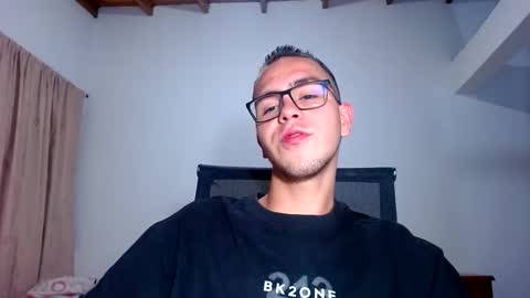 Snapshot of erik_rodriguez chatting on 09.13.25 Erik rodriguez online show from 09.13.25