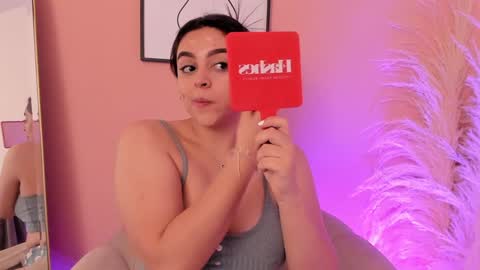 Snapshot of erika_mendez1 chatting on 01.25.25 Erika Mendez online show from 01.25.25