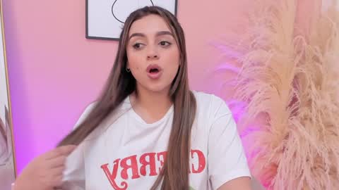 Snapshot of erika_mendez1 chatting on 02.04.25 Erika Mendez online show from 02.04.25