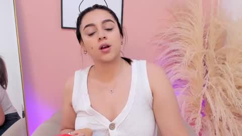 Snapshot of erika_mendez1 chatting on 02.11.25 Erika Mendez online show from 02.11.25