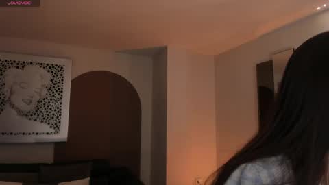 Erika Benz online show from 06.04.26