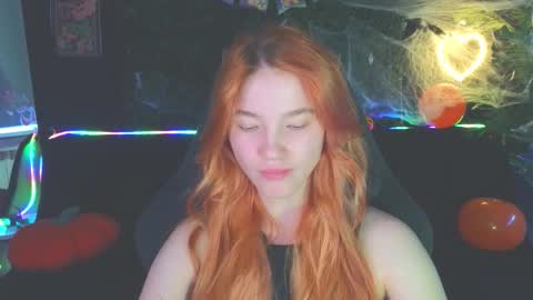 Snapshot of erikabrian chatting on 10.28.25 erikabrian online show from 10.28.25