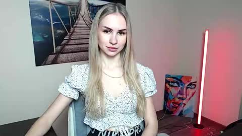 Erika online show from 12.05.25