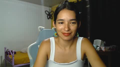 erina_1 online show from 01.23.25