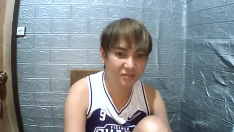 Snapshot of ering_talonglicious chatting on 10.22.25 QUEEN E L L A H online show from 10.22.25