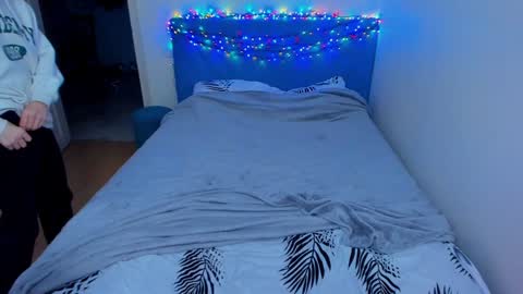 Max online show from 12.22.24