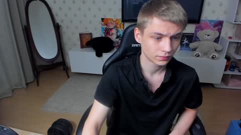 Max online show from 01.28.25