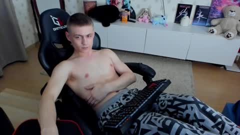 Max online show from 02.10.25