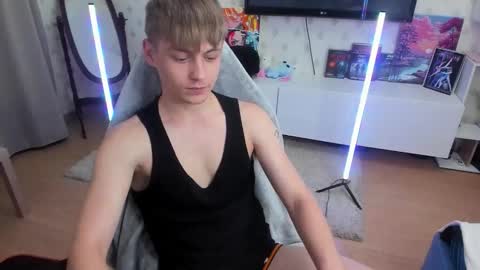 Max online show from 09.21.25