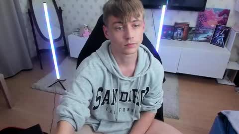 Max online show from 09.22.25