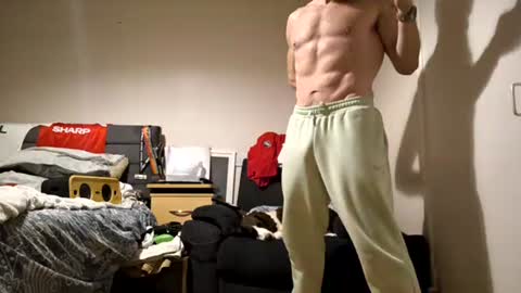 Snapshot of erniemac chatting on 12.18.25 Ernie online show from 12.18.25