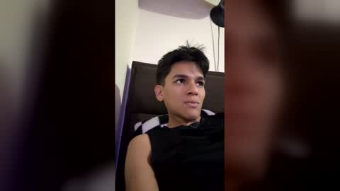 Snapshot of eron_crown chatting on 04.02.26 eron_crown online show from 04.02.26