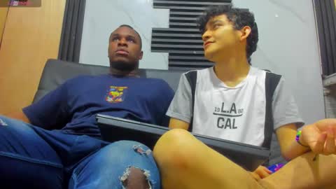 Snapshot of eros_fang chatting on 11.09.25 eros_fang online show from 11.09.25