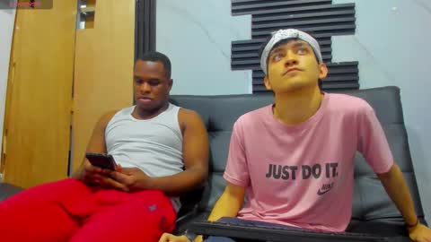 Snapshot of eros_fang chatting on 11.10.25 eros_fang online show from 11.10.25