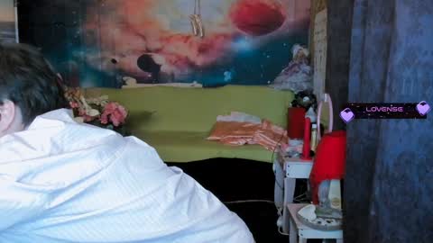 Snapshot of erotic_dessire chatting on 01.26.25 Eve online show from 01.26.25