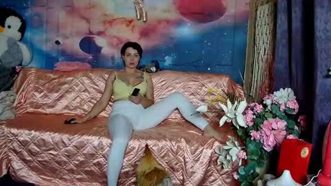 Snapshot of erotic_dessire chatting on 02.23.25 Eve online show from 02.23.25