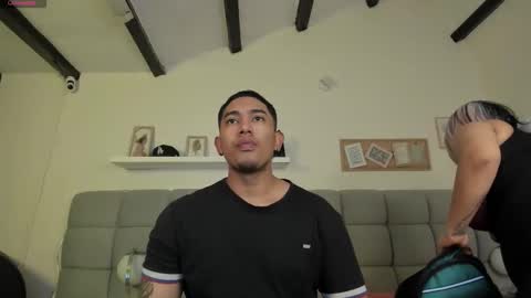 Snapshot of erotic_sins chatting on 11.23.25 erotic_sins online show from 11.23.25