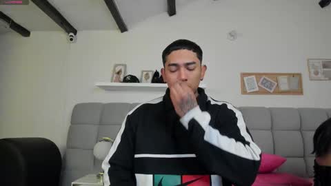 Snapshot of erotic_sins chatting on 11.30.25 erotic_sins online show from 11.30.25