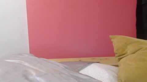 Snapshot of erotica_angel chatting on 12.22.25 Nikki Erotica online show from 12.22.25