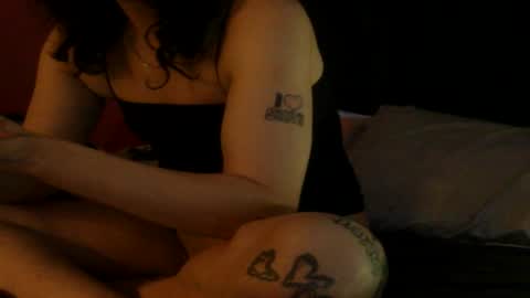 Snapshot of erotica_angel chatting on 01.16.26 Nikki Erotica online show from 01.16.26