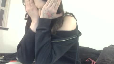 Snapshot of erotica_angel chatting on 03.04.26 Nikki Erotica online show from 03.04.26