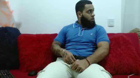 Snapshot of eroticoblack chatting on 11.19.25 Eroticoblack online show from 11.19.25