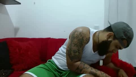 Snapshot of eroticoblack chatting on 11.28.25 Eroticoblack online show from 11.28.25