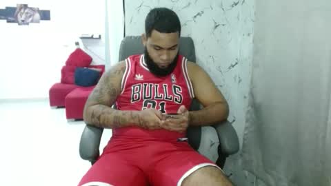 Snapshot of eroticoblack chatting on 02.27.26 Eroticoblack online show from 02.27.26